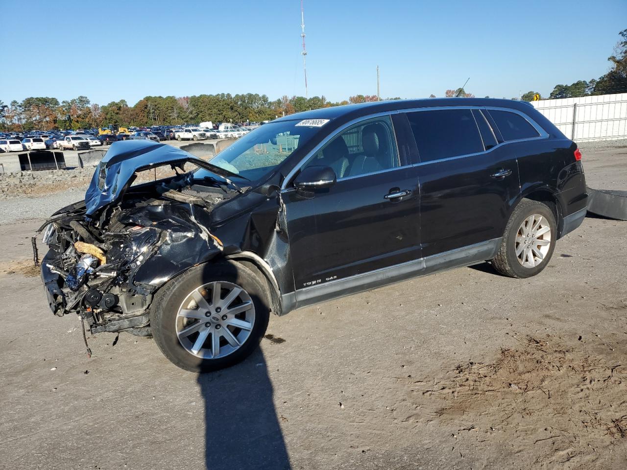 LINCOLN MKT 2015