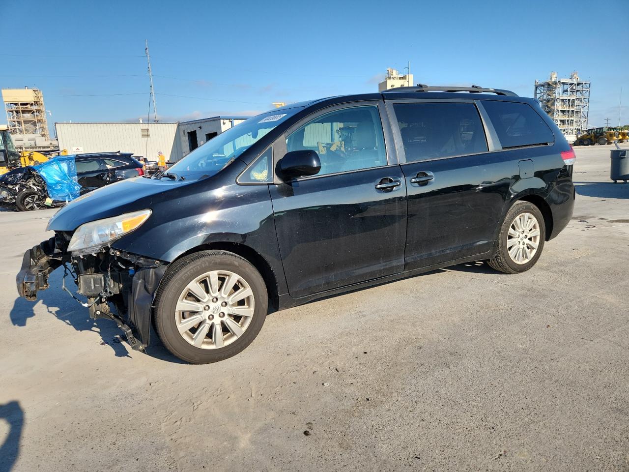 TOYOTA SIENNA 2013