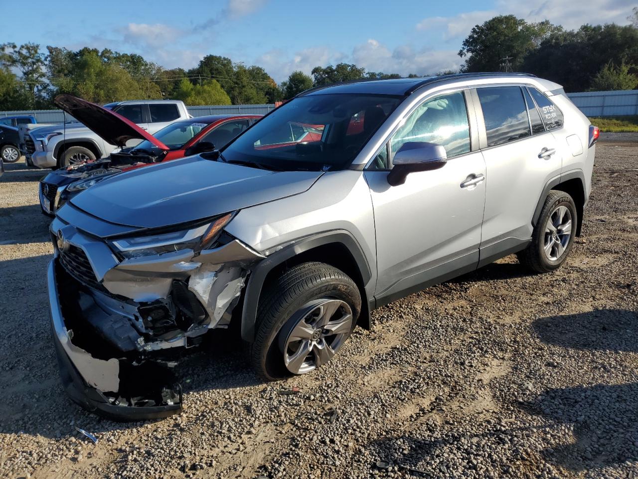 TOYOTA RAV4 XLE 2024