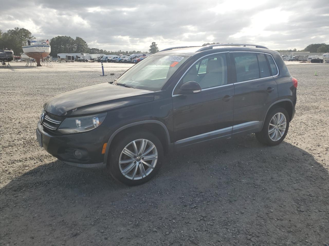 VOLKSWAGEN TIGUAN S 2012