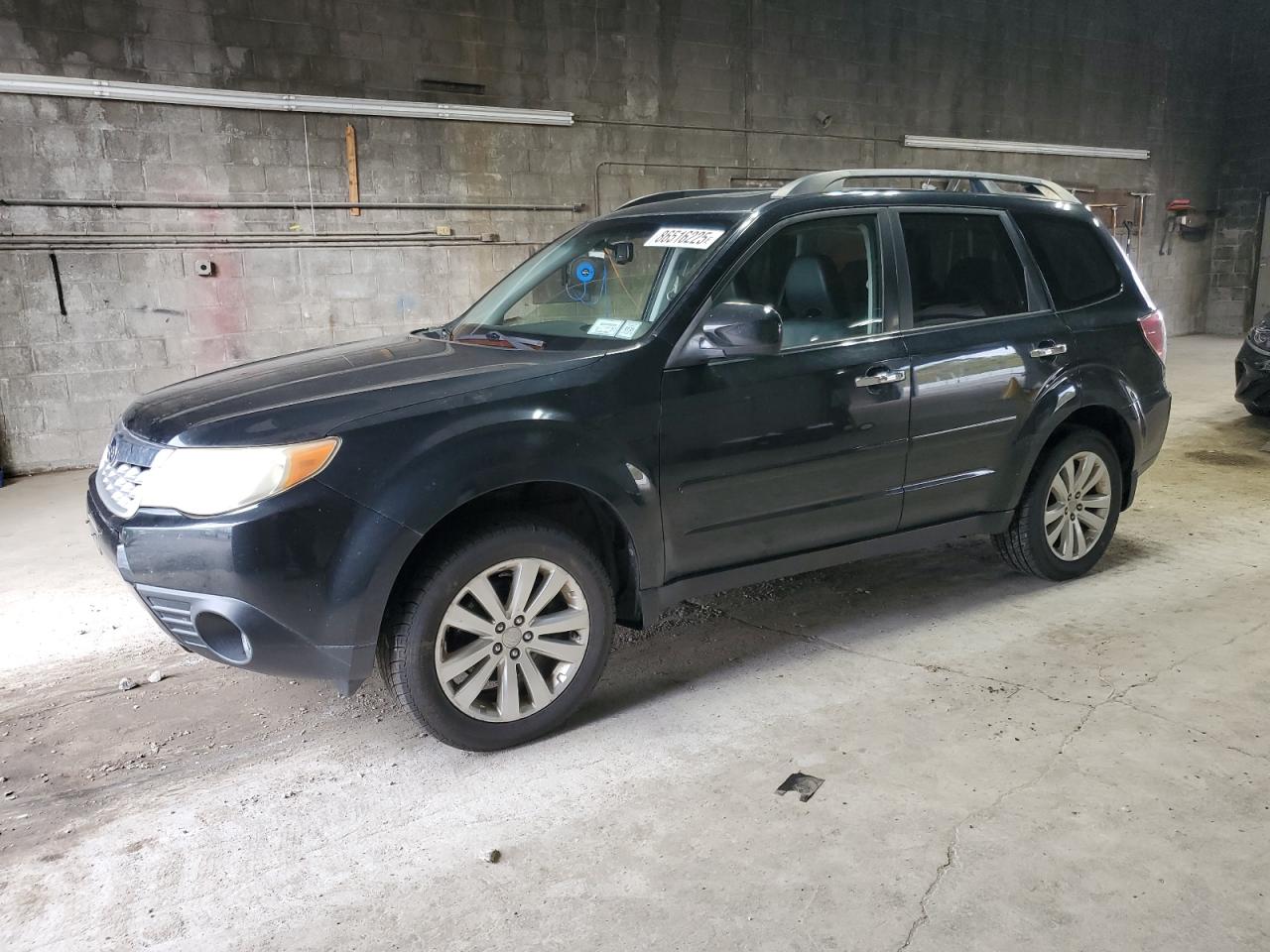 SUBARU FORESTER L 2012