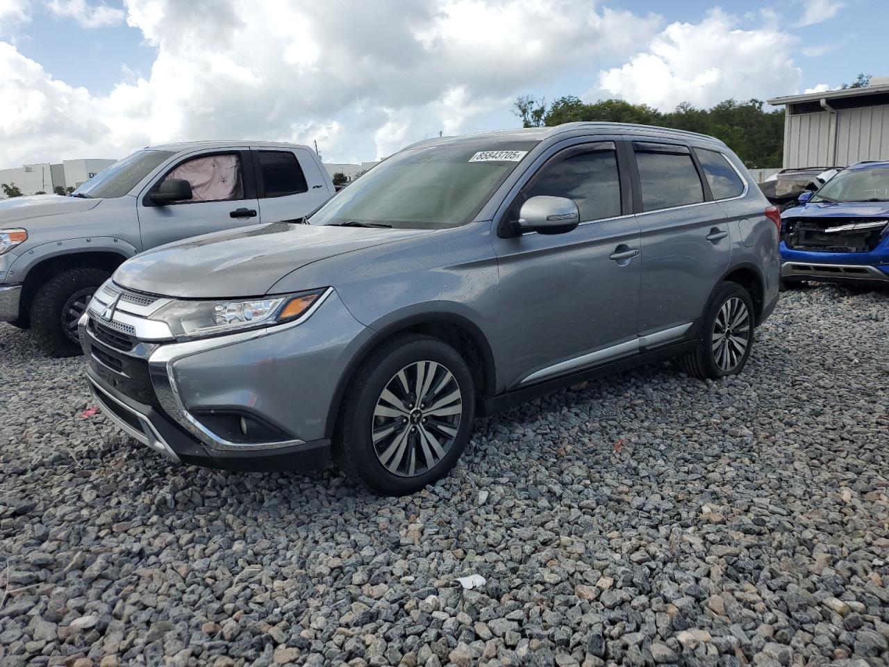 MITSUBISHI OUTLANDER 2019