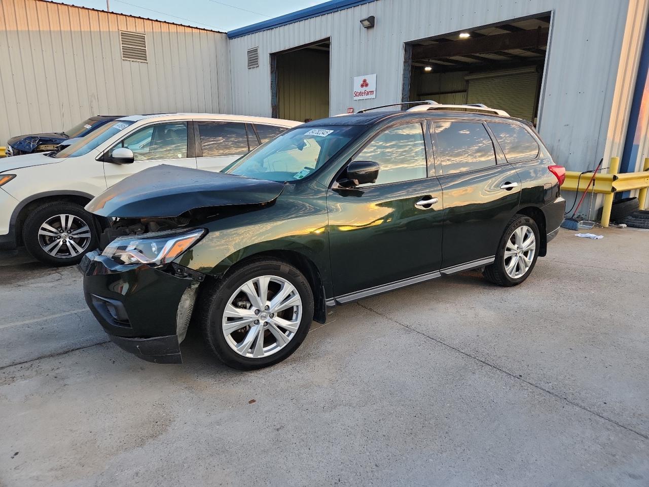 NISSAN PATHFINDER 2018