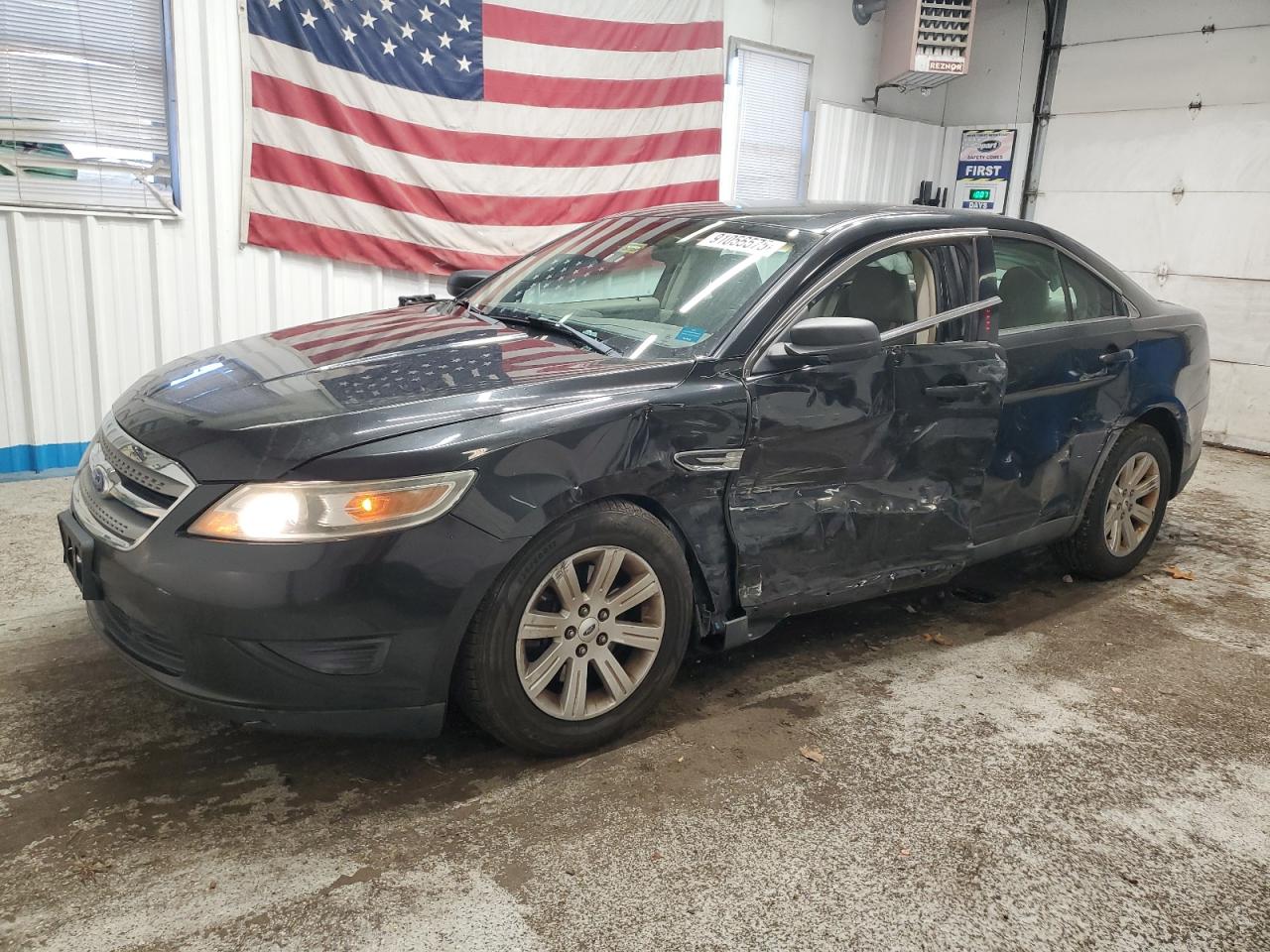 FORD TAURUS SE 2011