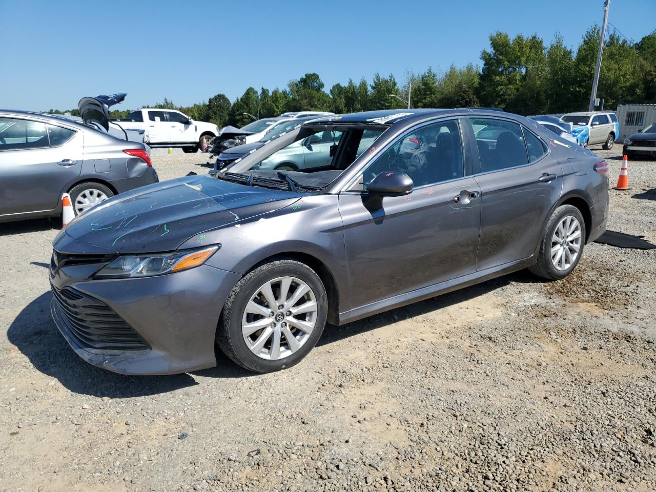 TOYOTA CAMRY 2018