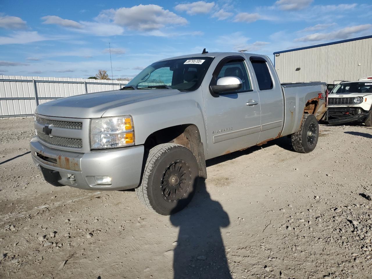 CHEVROLET SILVERADO 2011