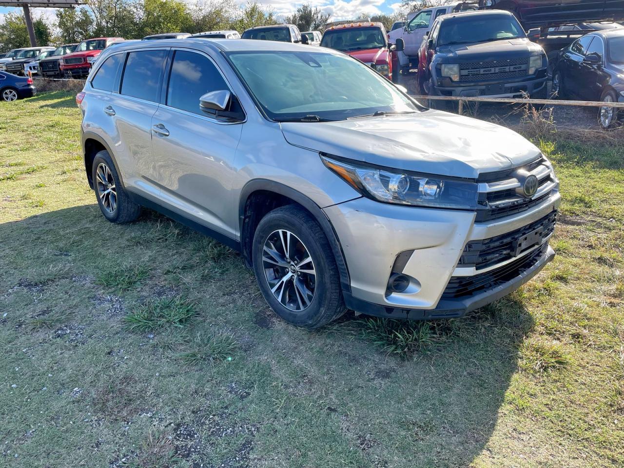 TOYOTA HIGHLANDER 2019