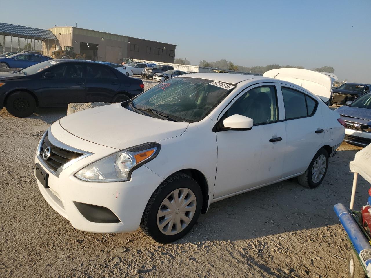 NISSAN VERSA 2017
