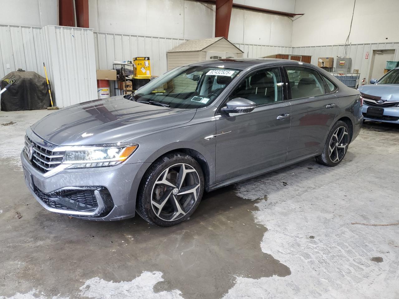 VOLKSWAGEN PASSAT R-L 2020