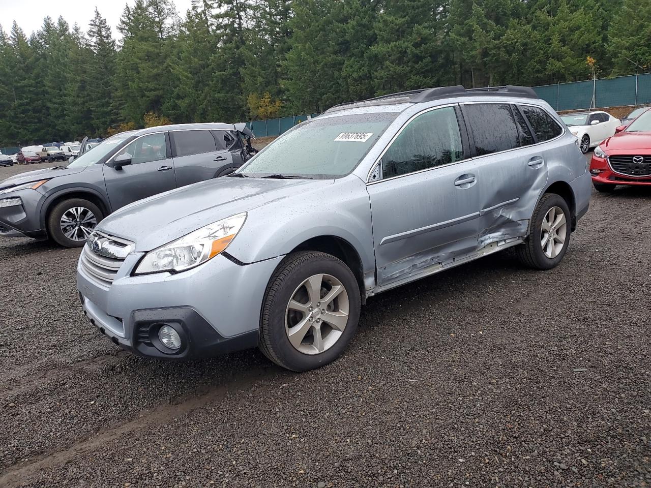 SUBARU OUTBACK 2. 2013