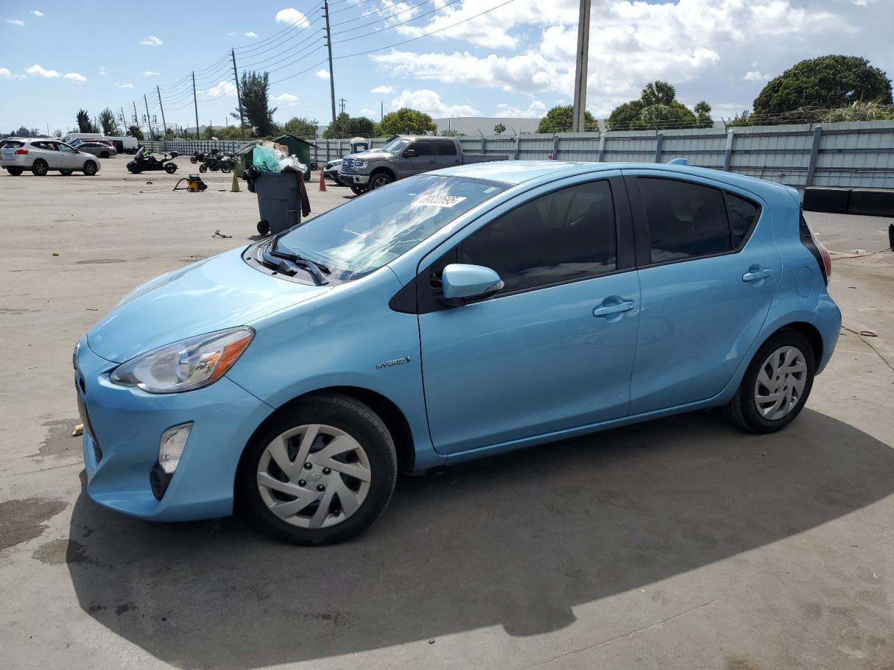 TOYOTA PRIUS C 2015