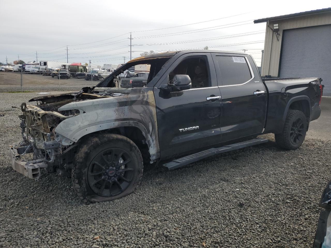 TOYOTA TUNDRA CRE 2023