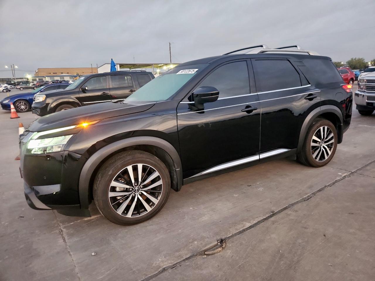 NISSAN PATHFINDER 2024