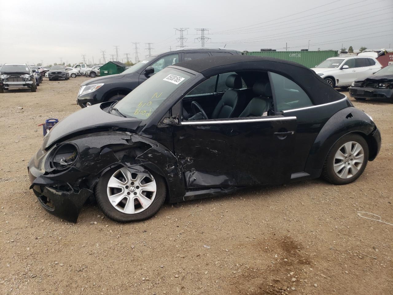 VOLKSWAGEN NEW BEETLE S 2009