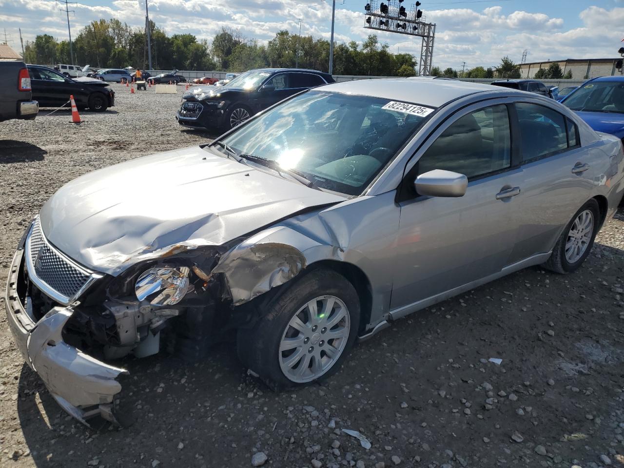 MITSUBISHI GALANT FE 2012