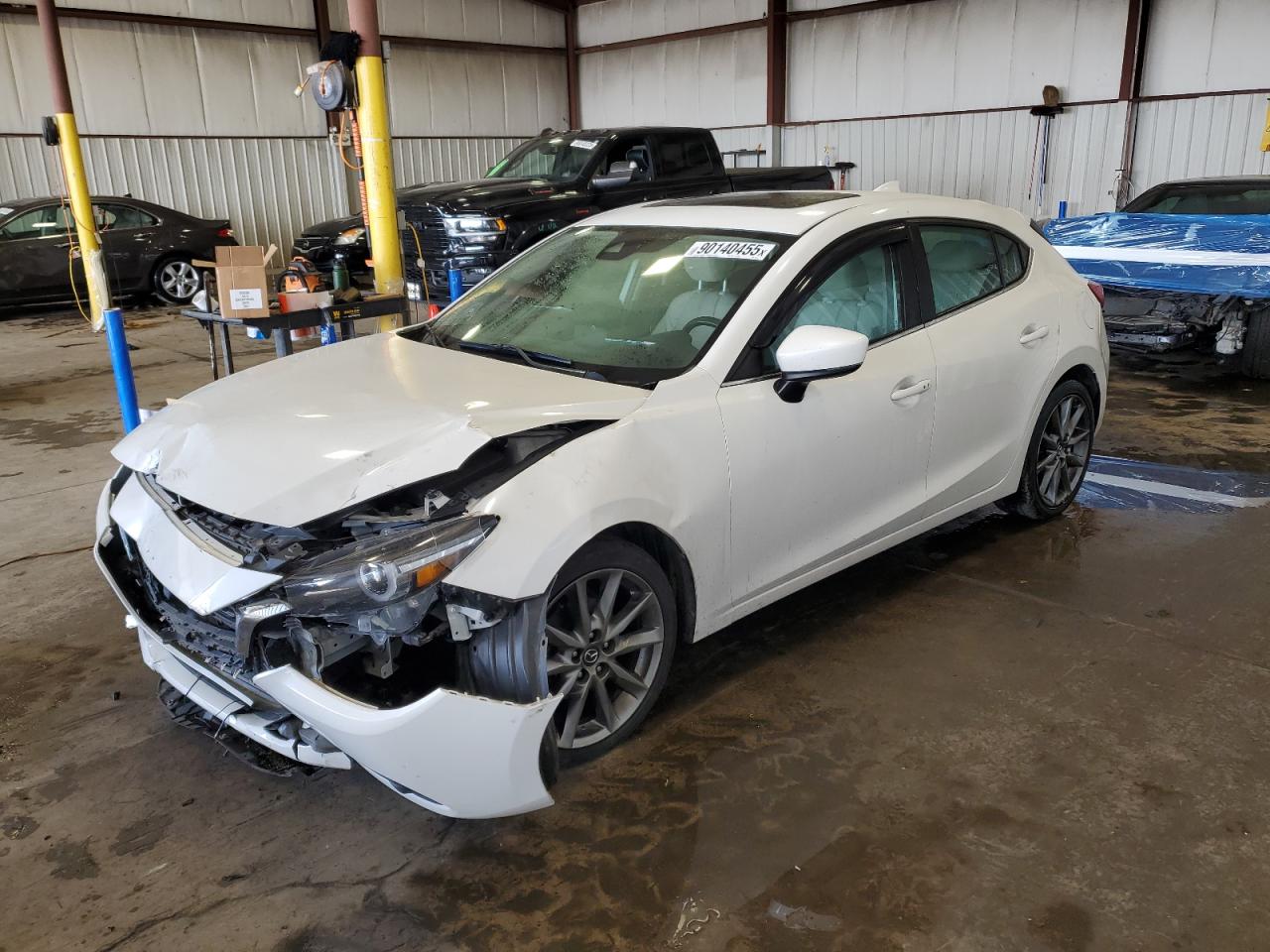 MAZDA 3 2018