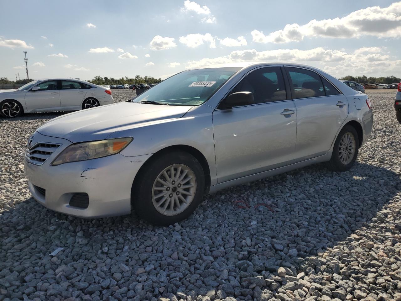 TOYOTA CAMRY BASE 2010