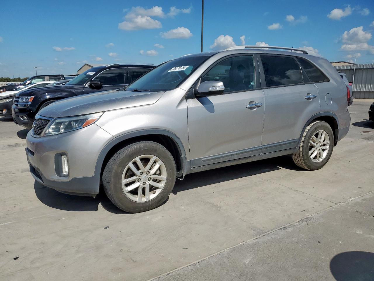 KIA SORENTO LX 2015