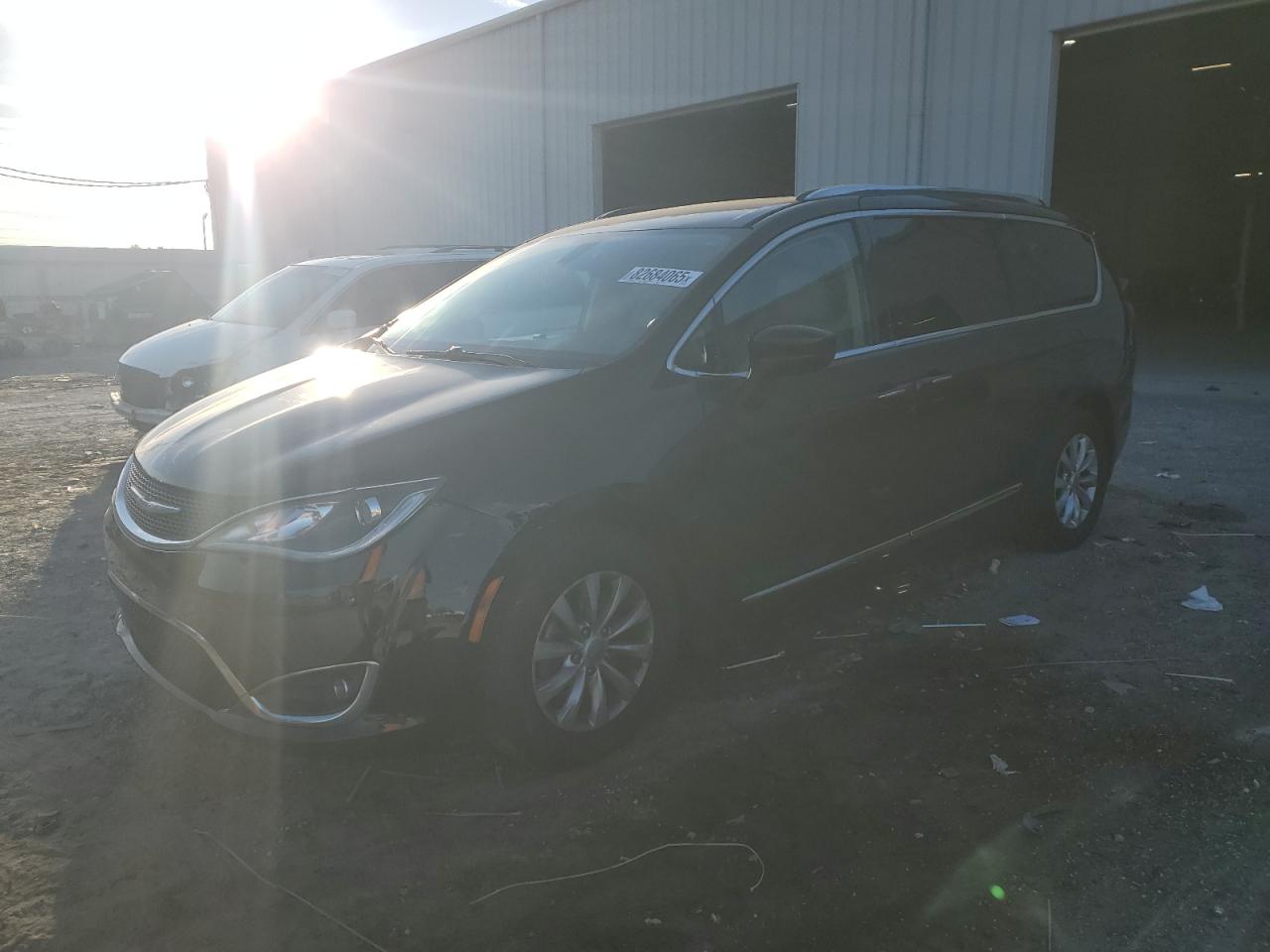 CHRYSLER PACIFICA T 2018