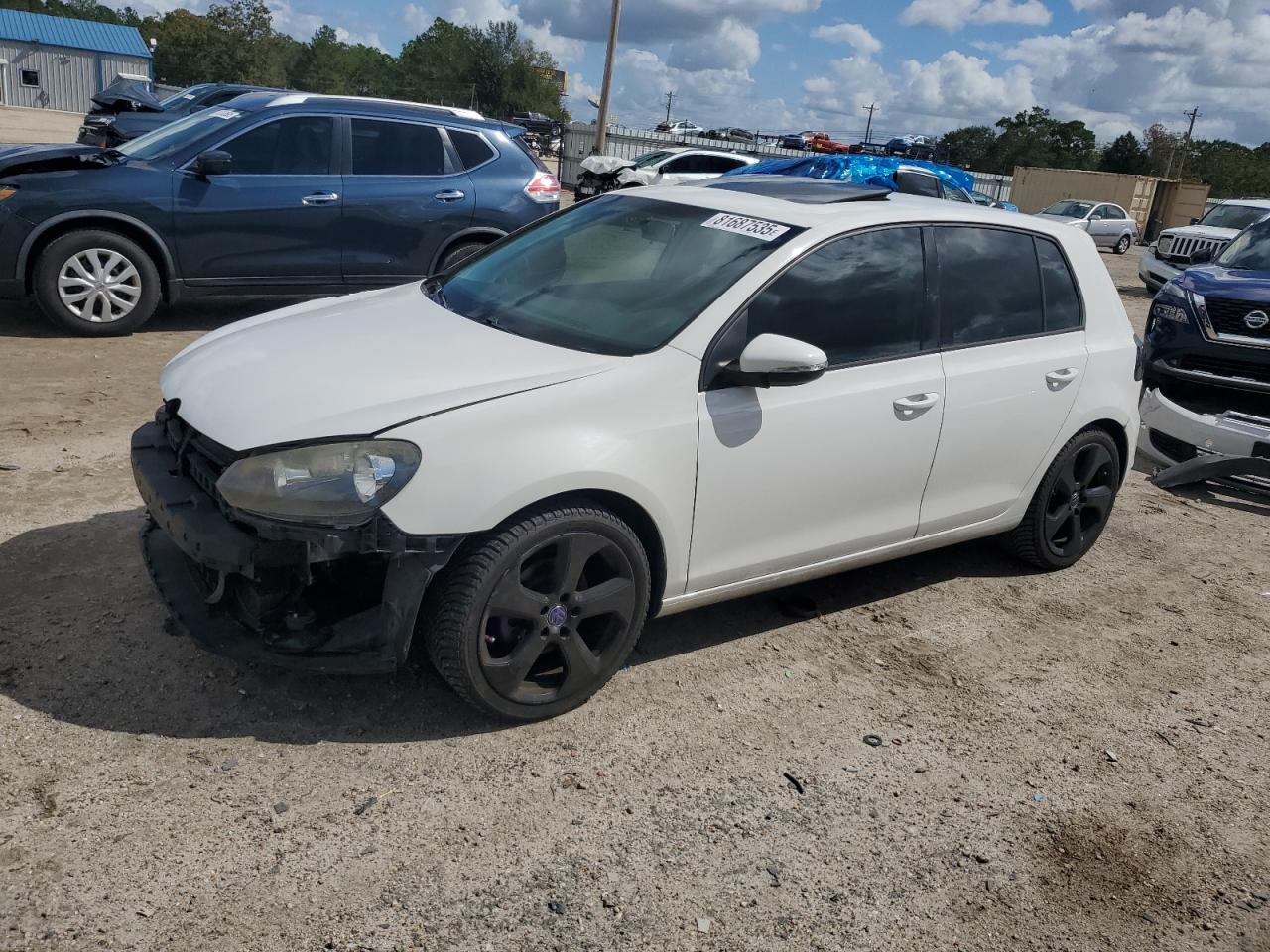 VOLKSWAGEN GOLF 2010