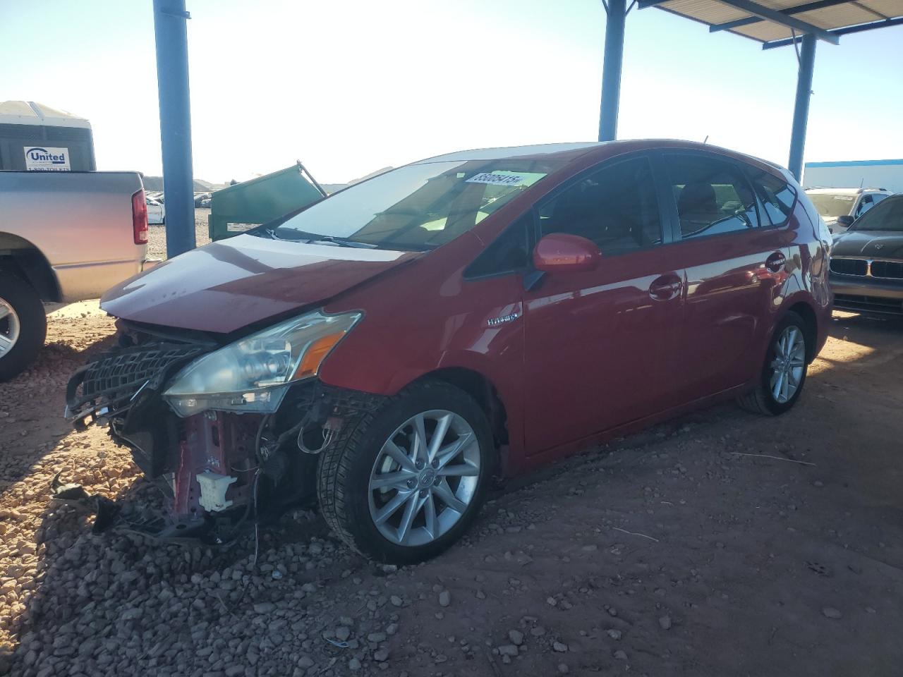 TOYOTA PRIUS V 2013