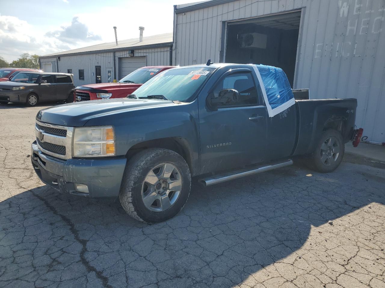 CHEVROLET SILVERADO 2011