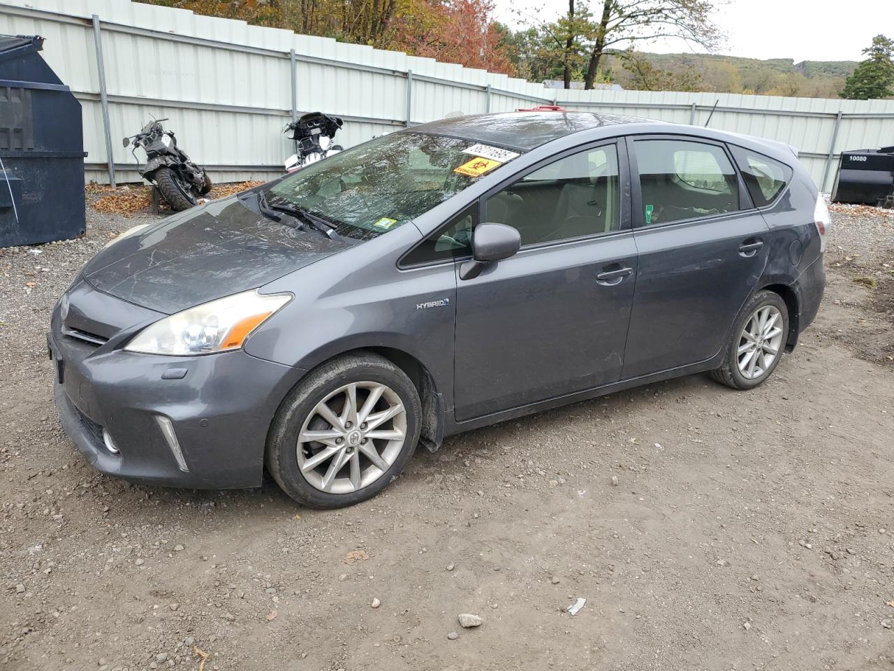 TOYOTA PRIUS V 2012