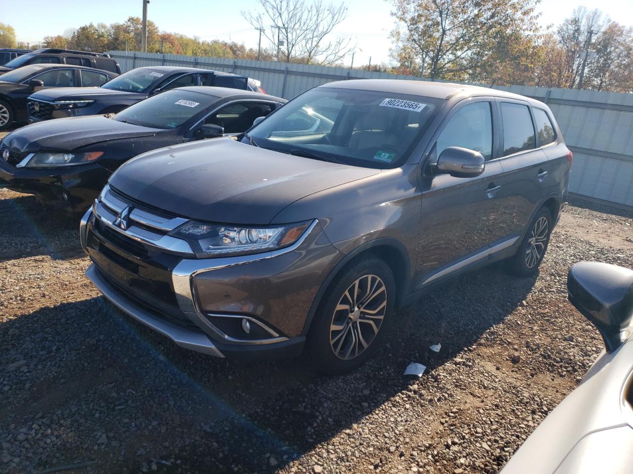 MITSUBISHI OUTLANDER 2016