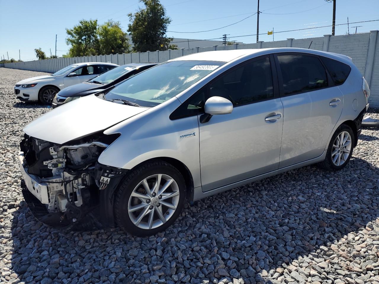 TOYOTA PRIUS V 2013