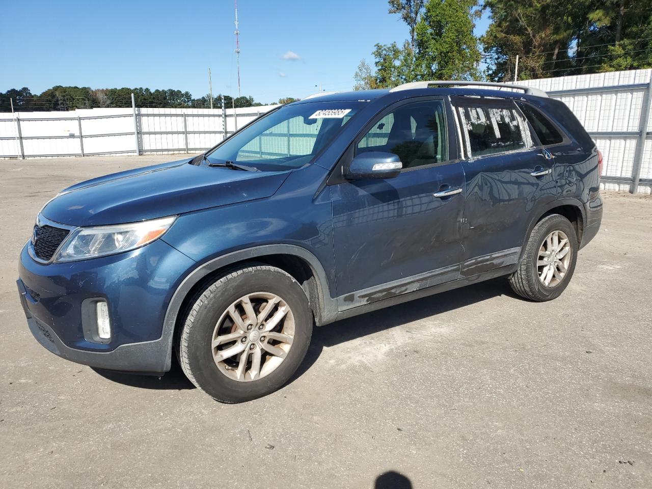 KIA SORENTO LX 2015