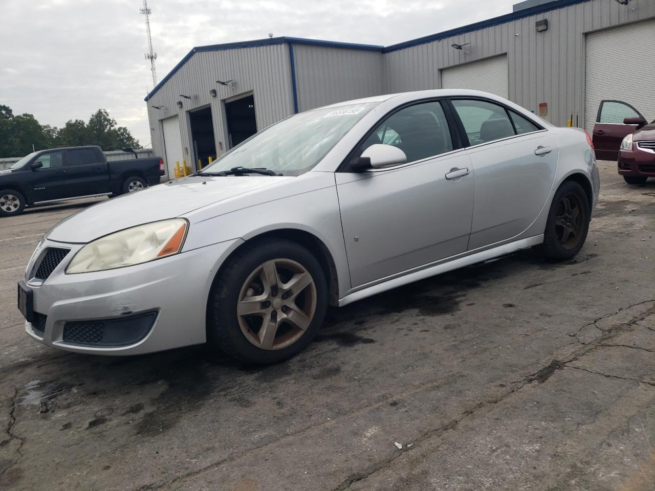 PONTIAC G6 2010