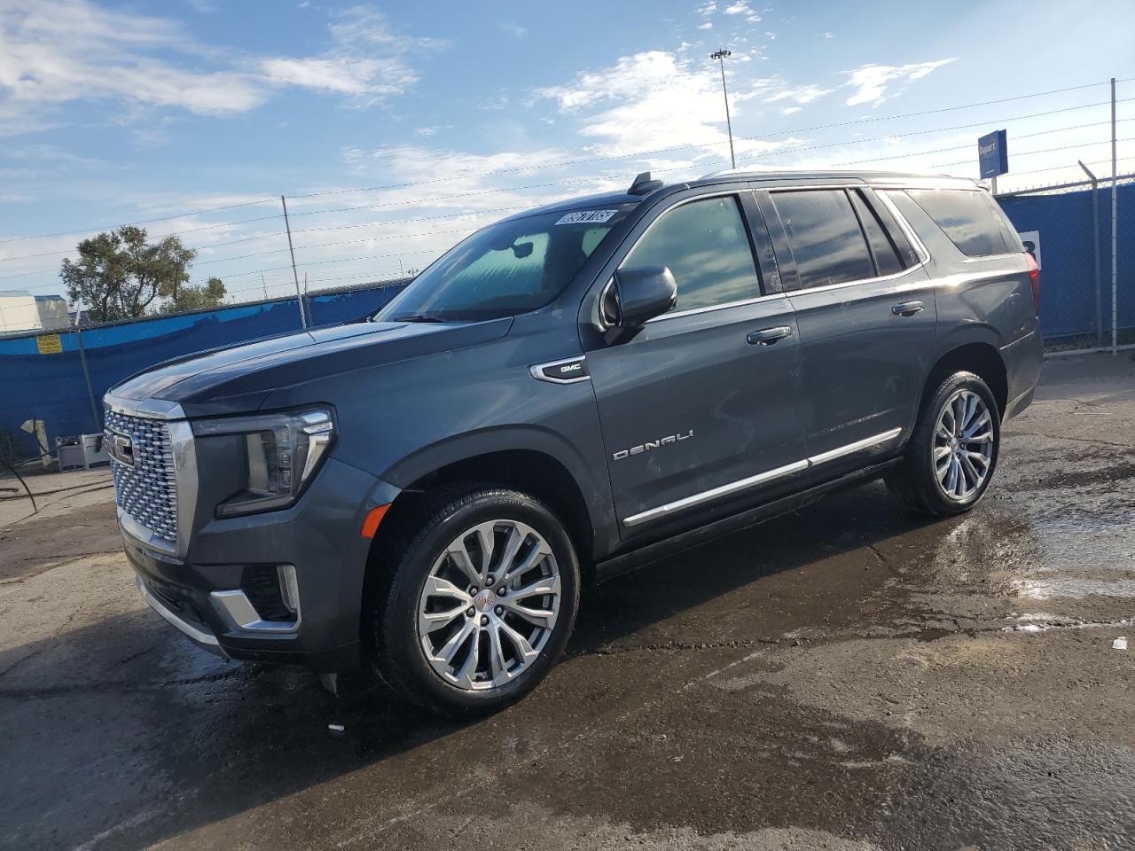 GMC YUKON DENA 2021