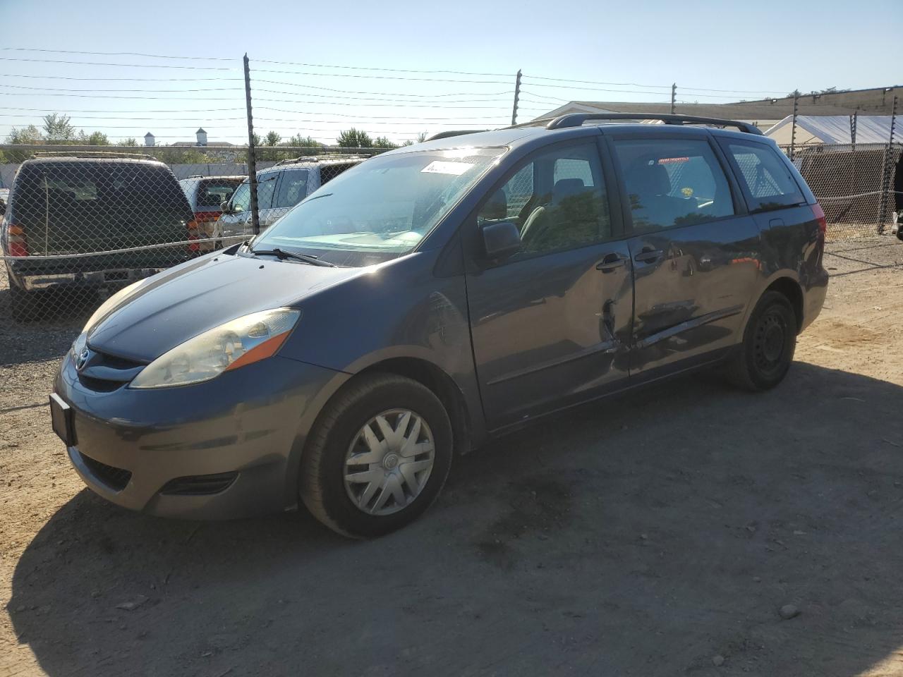 TOYOTA SIENNA CE 2006