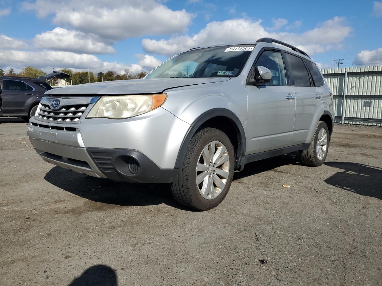 SUBARU FORESTER 2 2011