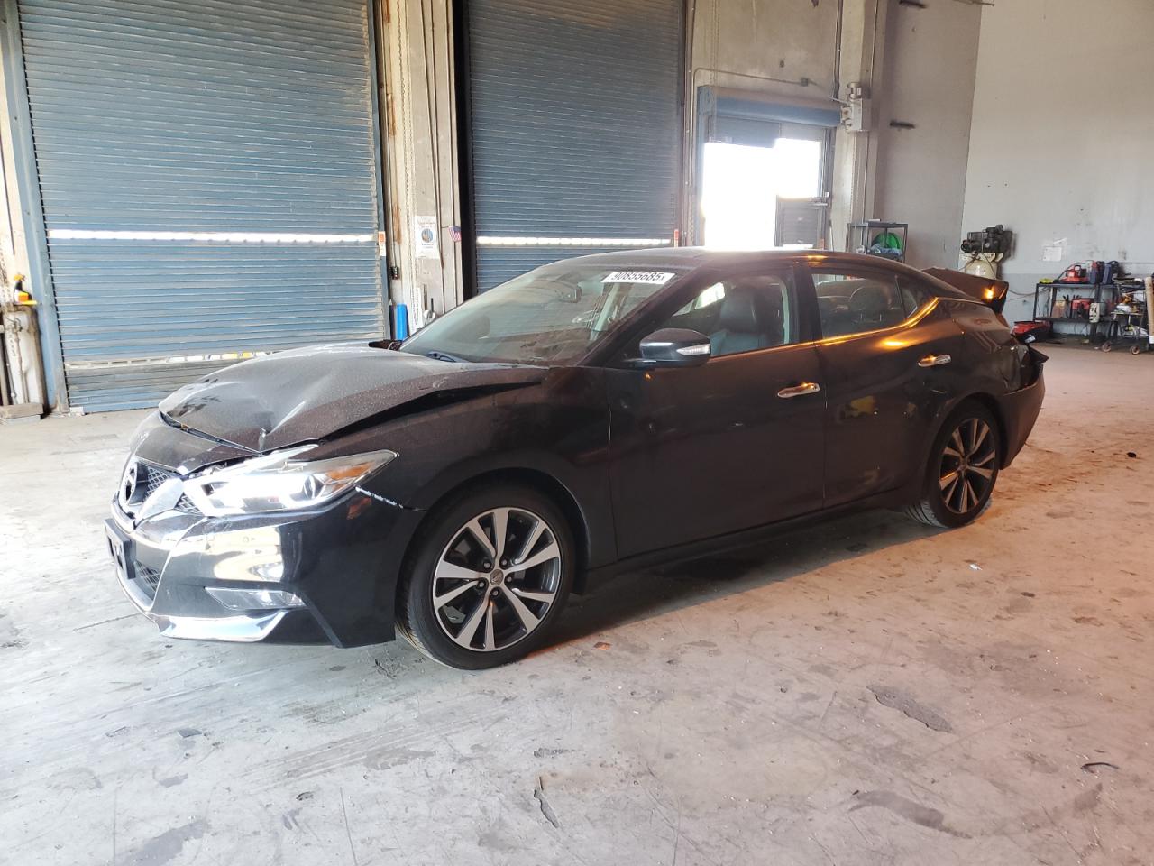 NISSAN MAXIMA 2017