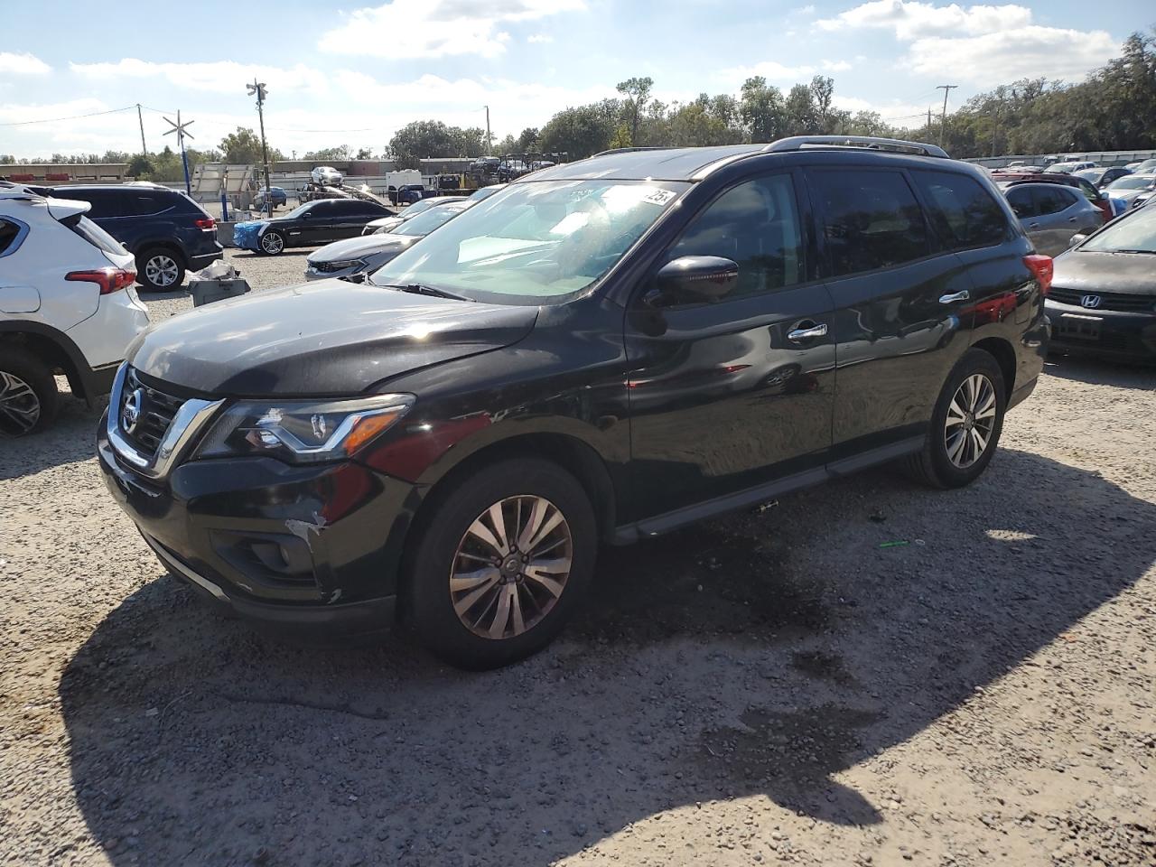 NISSAN PATHFINDER 2020