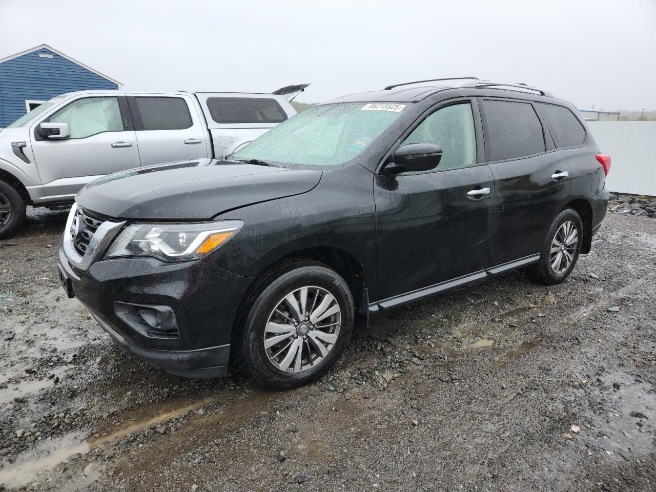 NISSAN PATHFINDER 2019