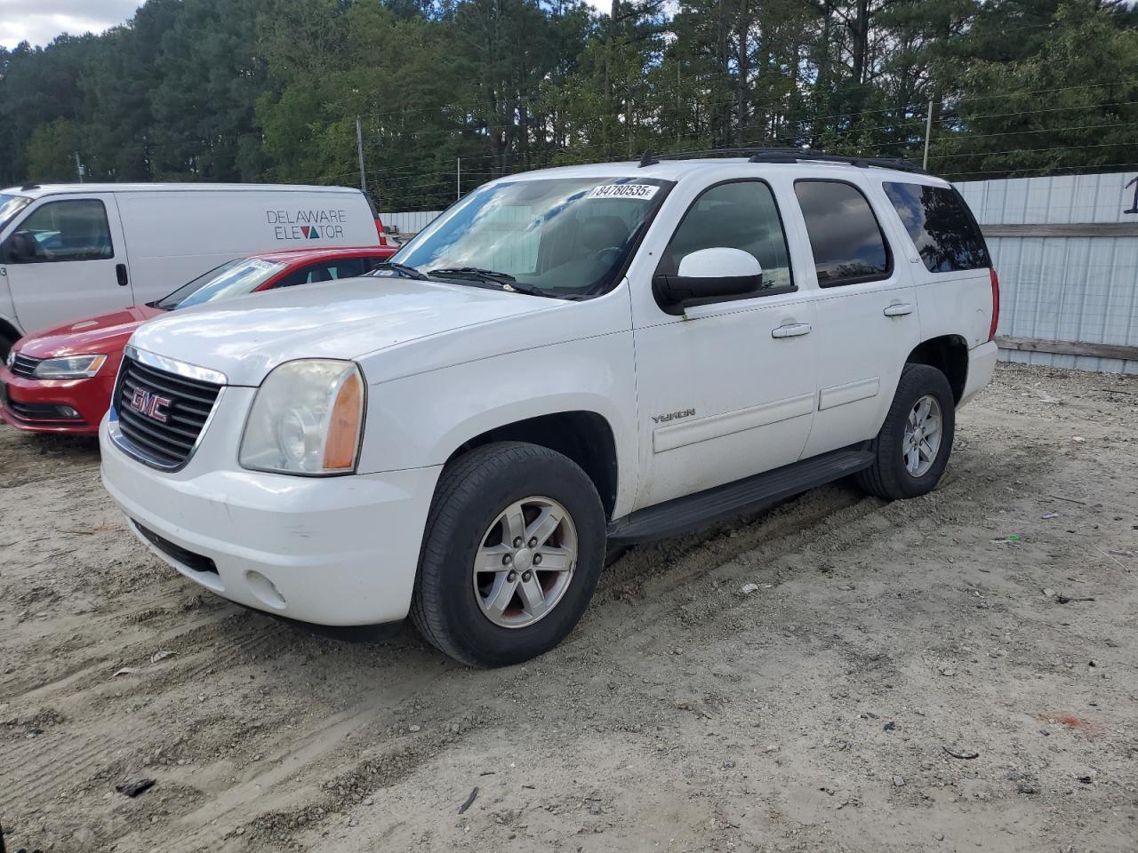 GMC YUKON 2013