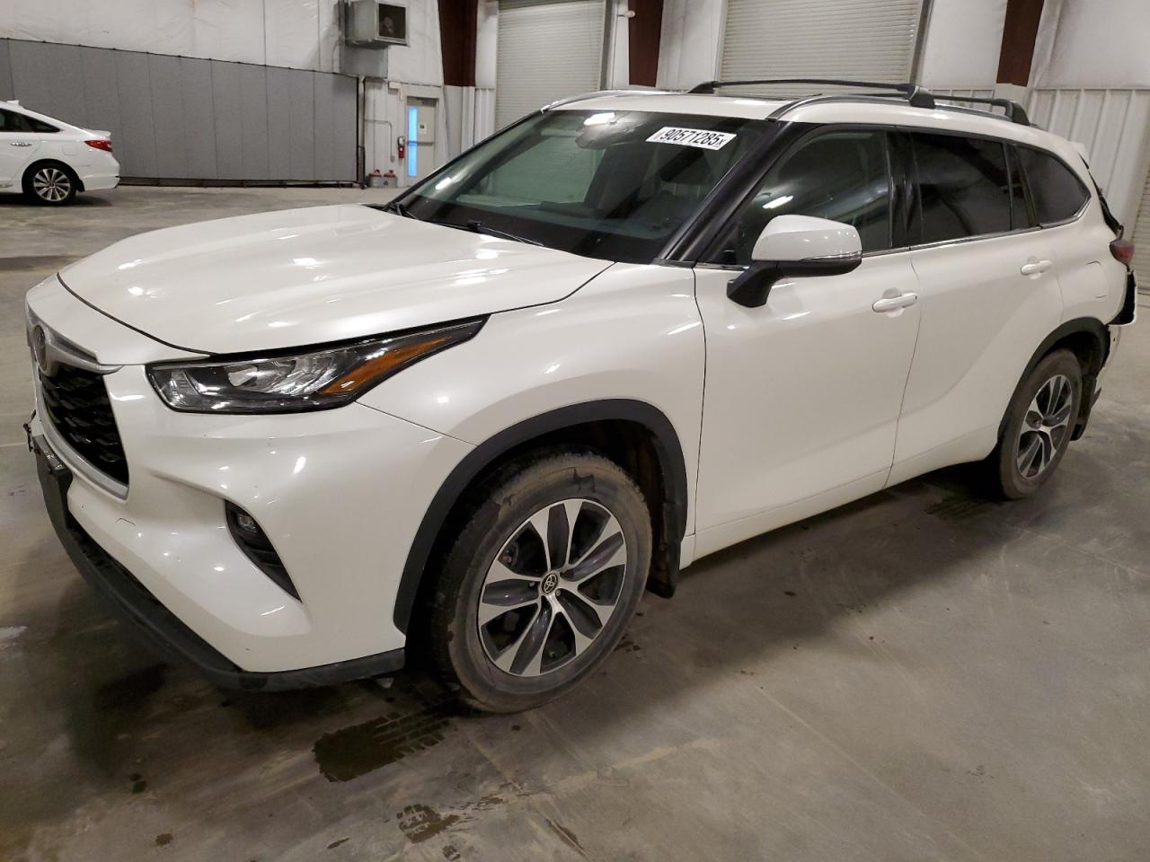TOYOTA HIGHLANDER 2020