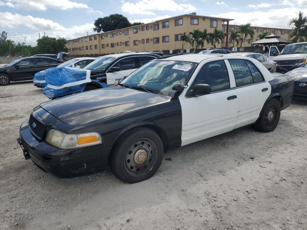 FORD CROWN VICTORIA 2008