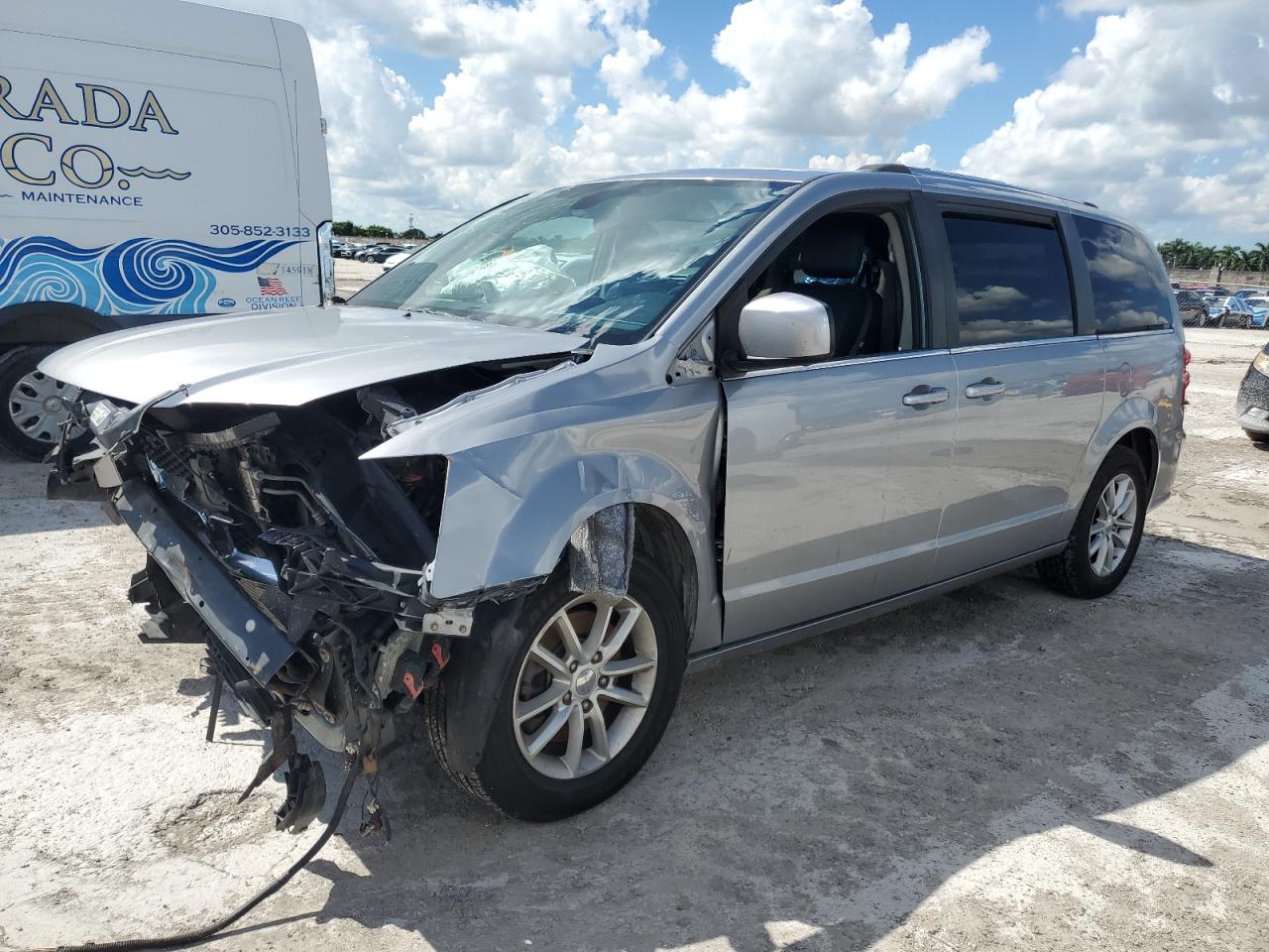 DODGE GRAND CARAVAN SXT 2020