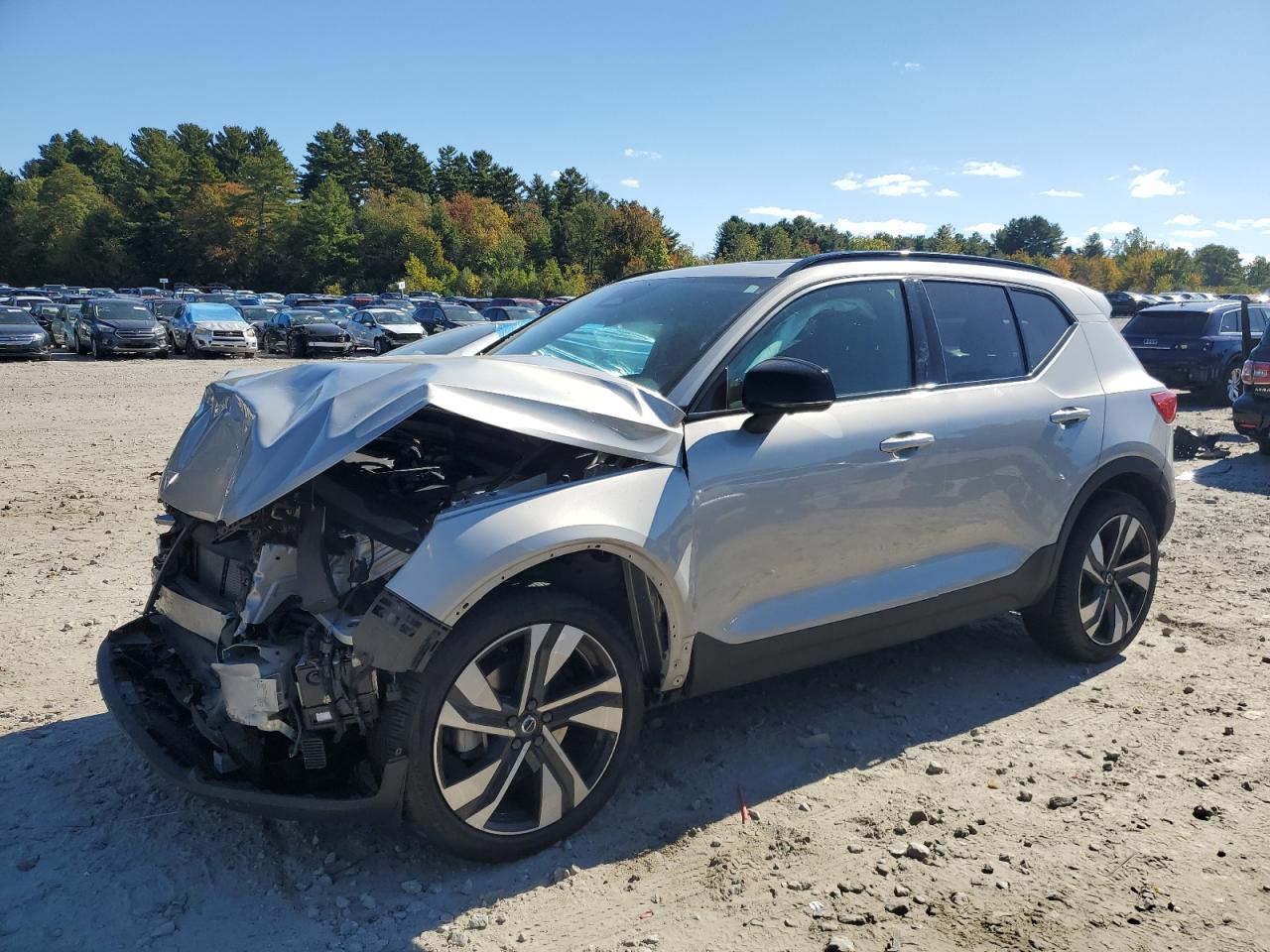 VOLVO XC40 PLUS 2023