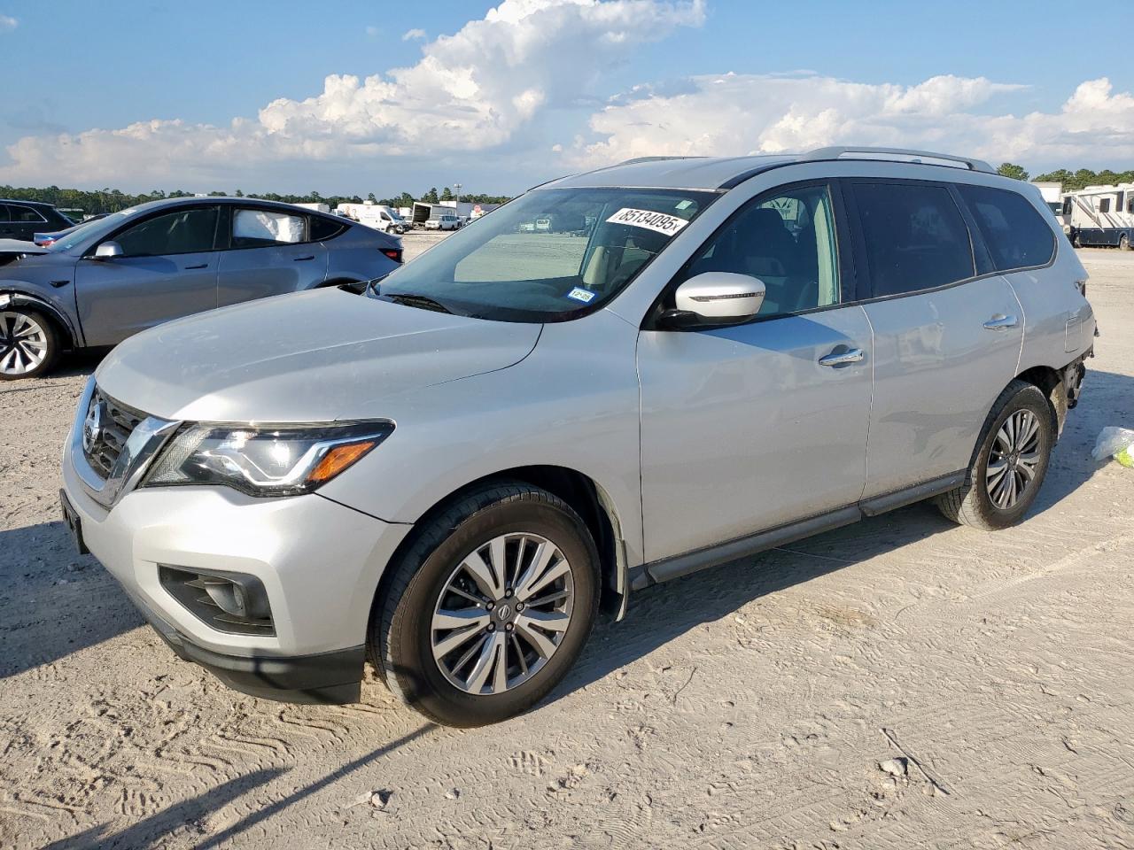 NISSAN PATHFINDER 2020