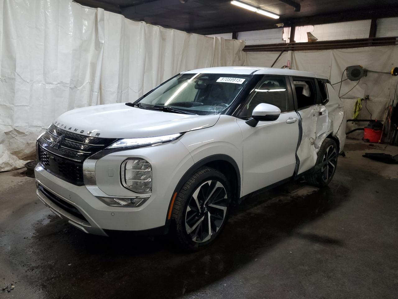 MITSUBISHI OUTLANDER 2022