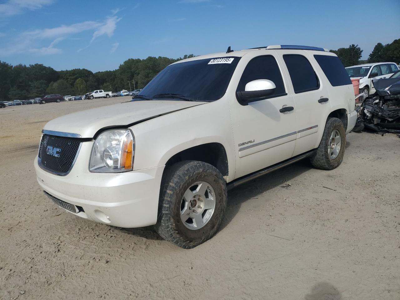 GMC YUKON DENA 2013