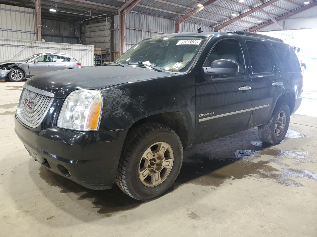 GMC YUKON 2013