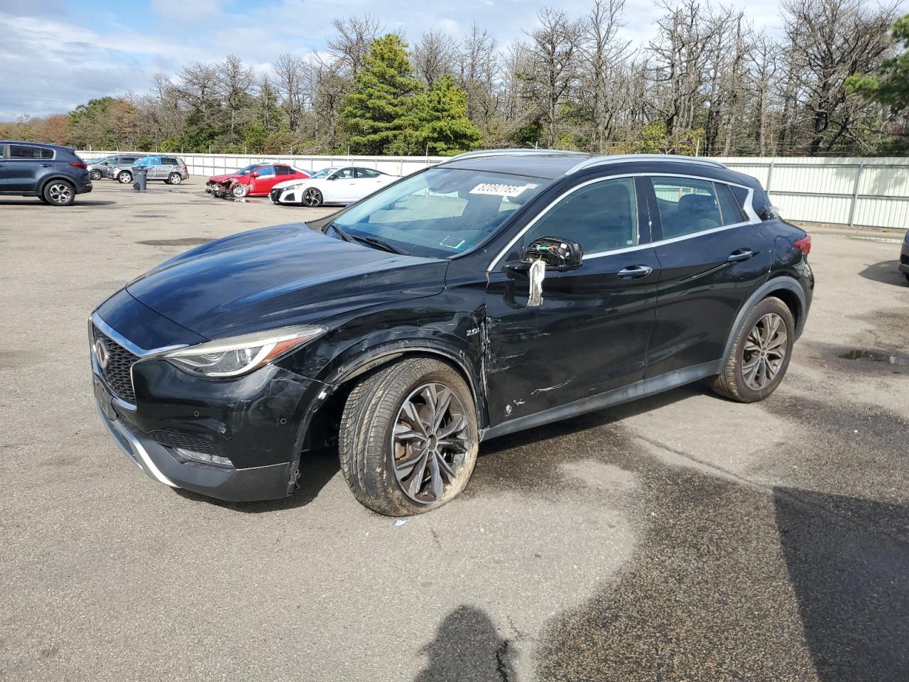 INFINITI QX30 BASE 2017