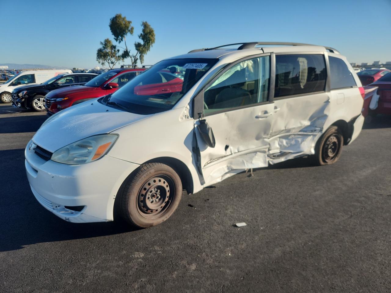 TOYOTA SIENNA CE 2004