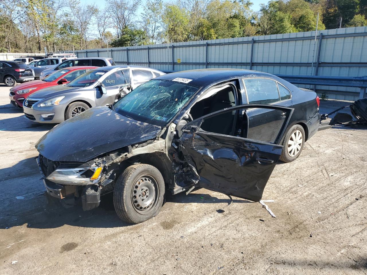 VOLKSWAGEN JETTA BASE 2015