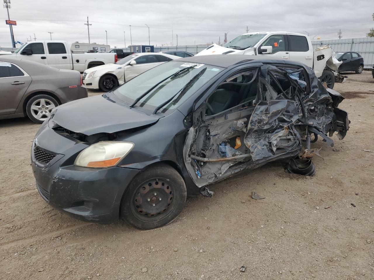 TOYOTA YARIS 2009